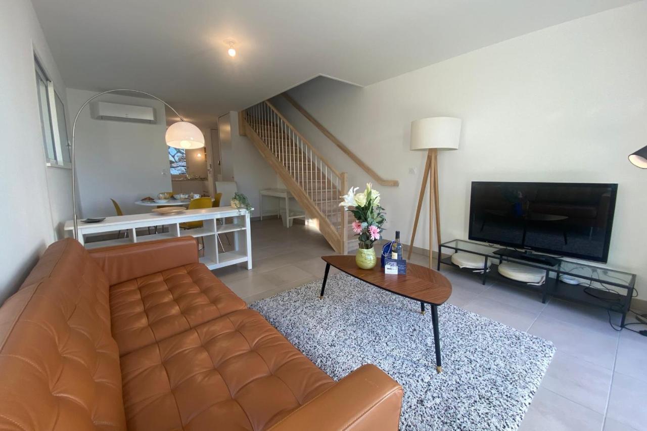 Appartement Roche Blanche - Terrasse Et Parking à Nîmes Extérieur photo