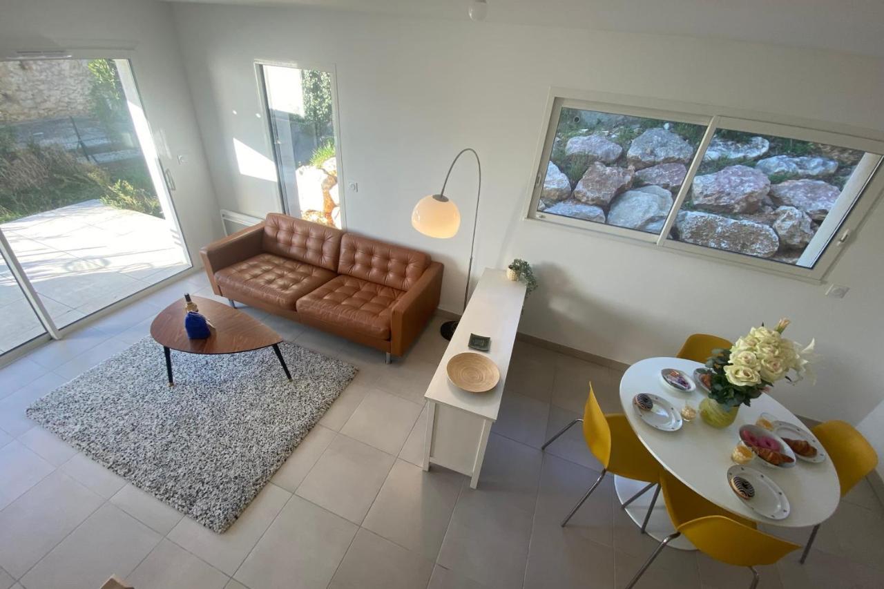 Appartement Roche Blanche - Terrasse Et Parking à Nîmes Extérieur photo